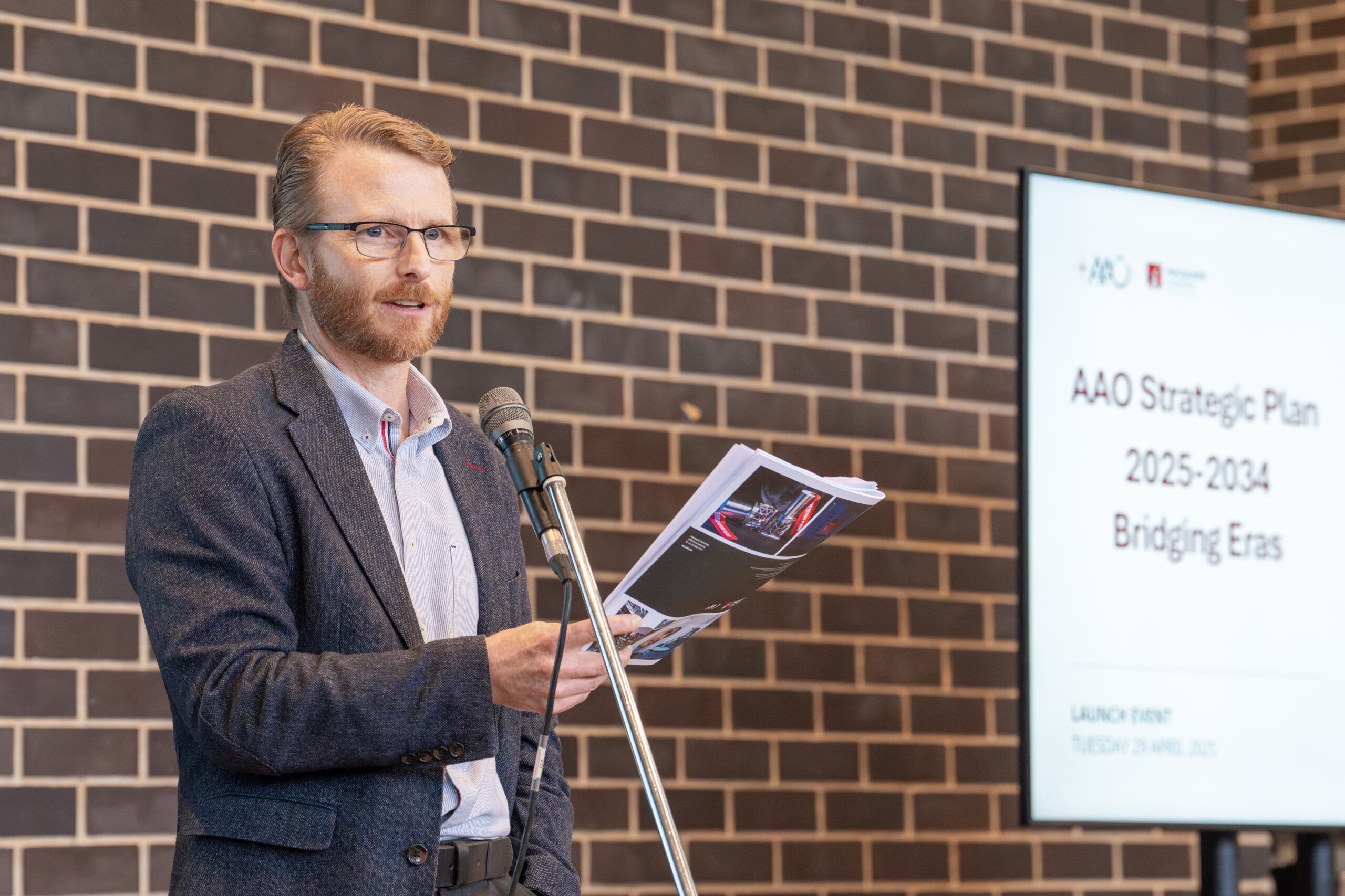 Professor Richard McDermid, Director of AAO, welcomed around 100 staff, researchers, executives and industry partners.