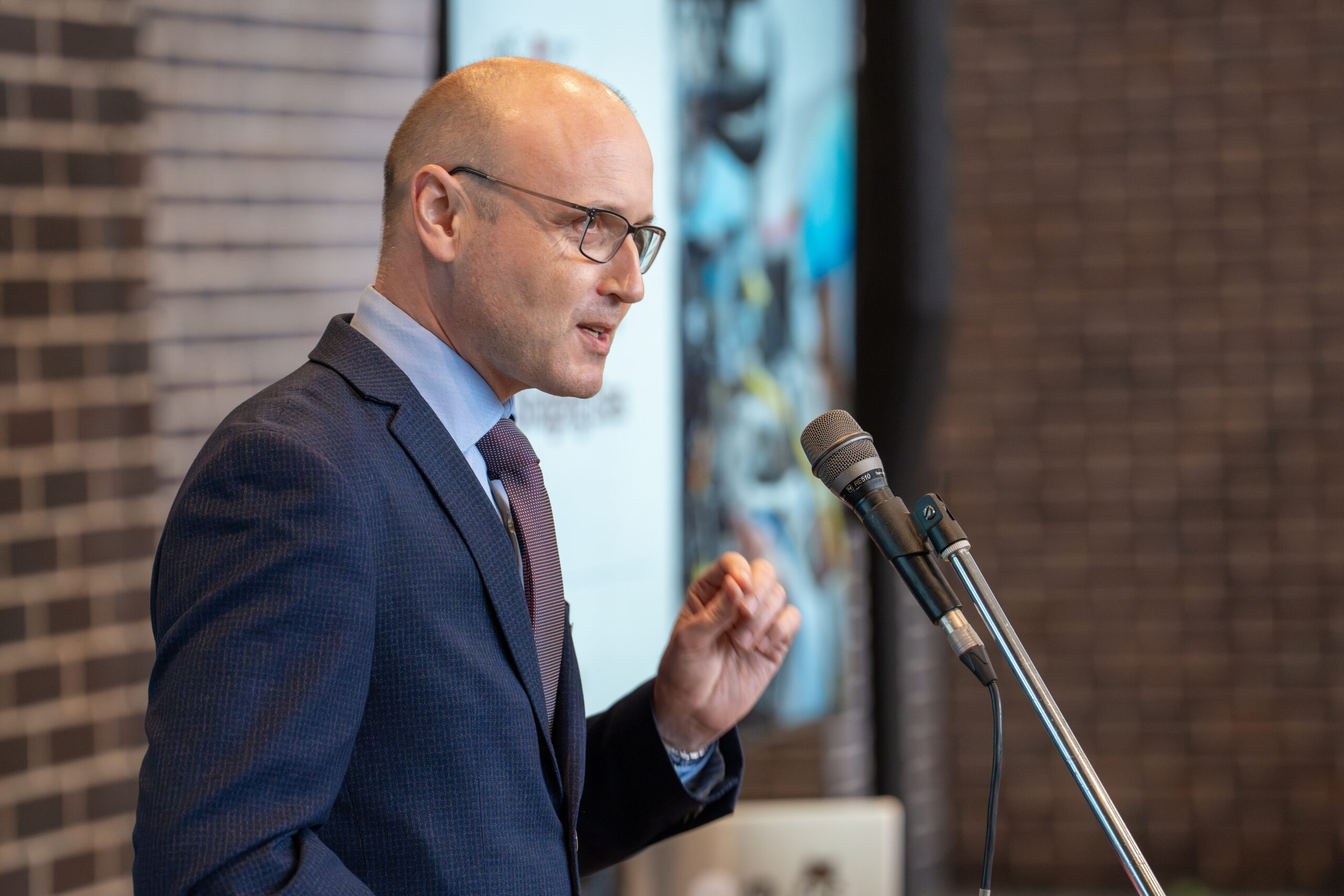 Executive Dean of the Faculty of Science and Engineering, Professor Samuel Muller spoke of AAO's contribution to expanding our understanding of the universe.